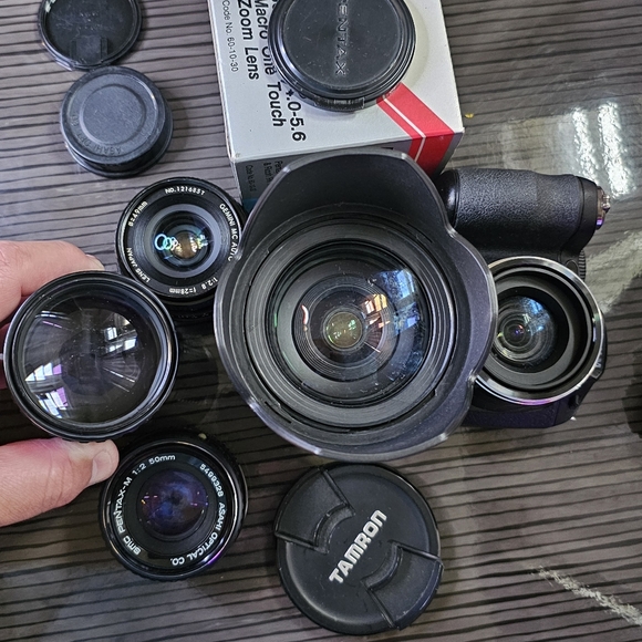 Photography Bundle- Lenses and gear - Picture 16 of 16